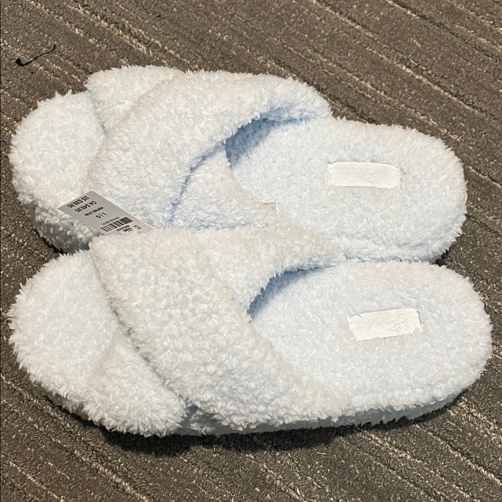PINK Victoria's Secret Soft White Slippers